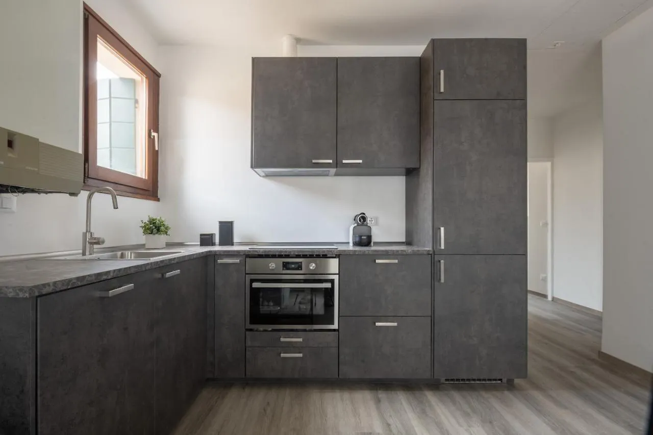Bright Apartment On Venetian Roofs R&R Italia